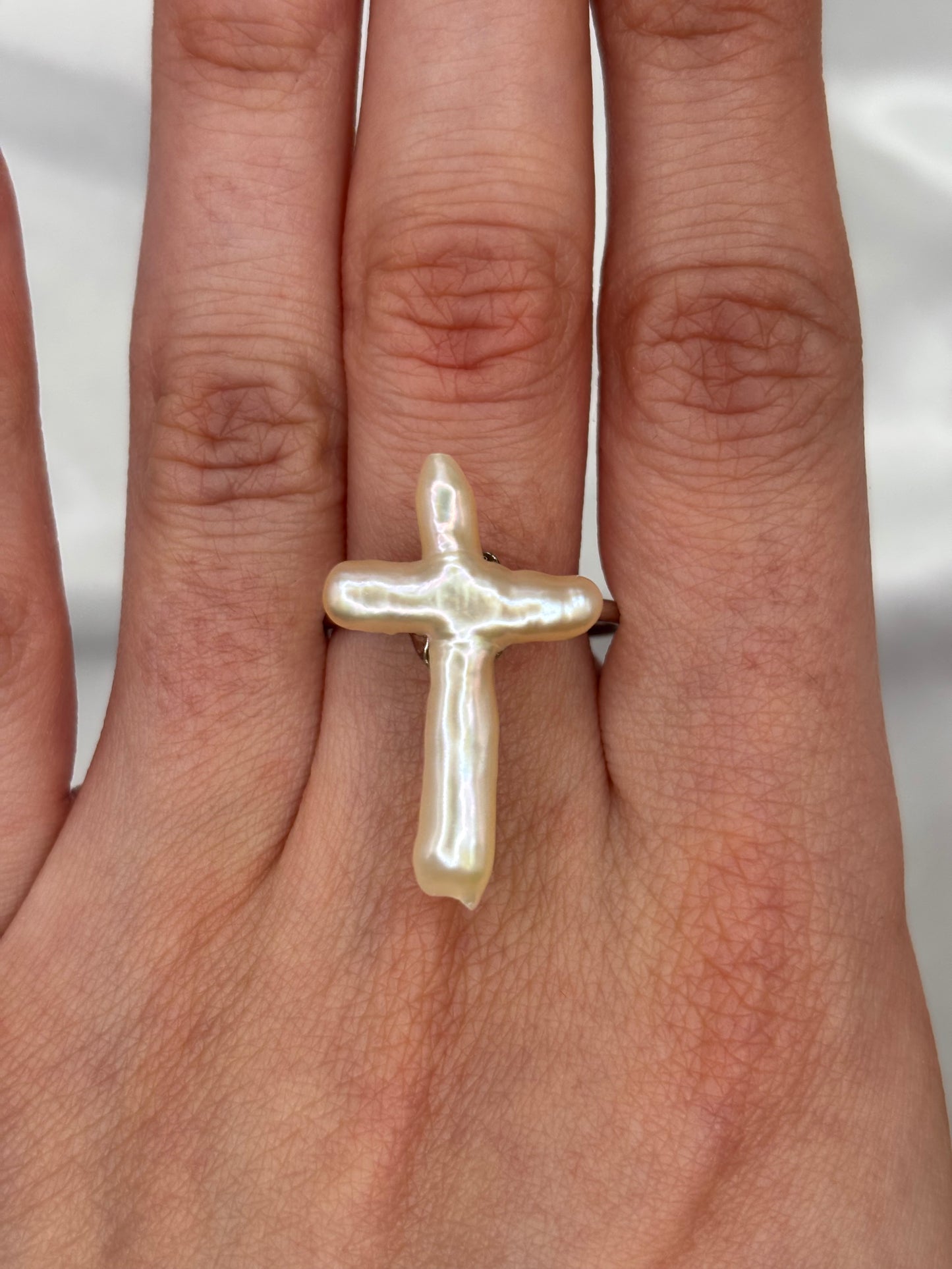 Anillo cruz simple