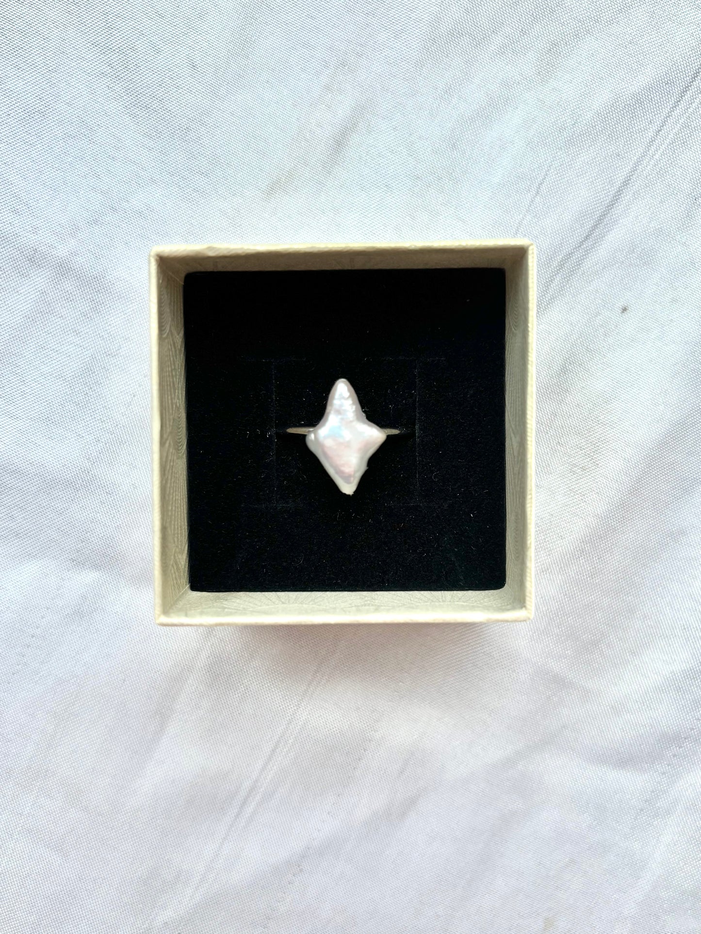 Anillo perla estrella II